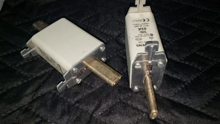 Fusível Rápido Siemens NH 63A 3NA3122 - duas unidaddes - Foto 2