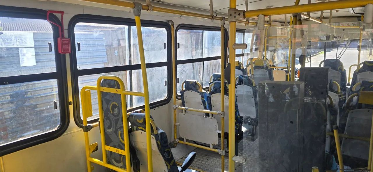 Lotação Mercedes 1418 Caio Apache VIP 2 portas curto - Foto 6