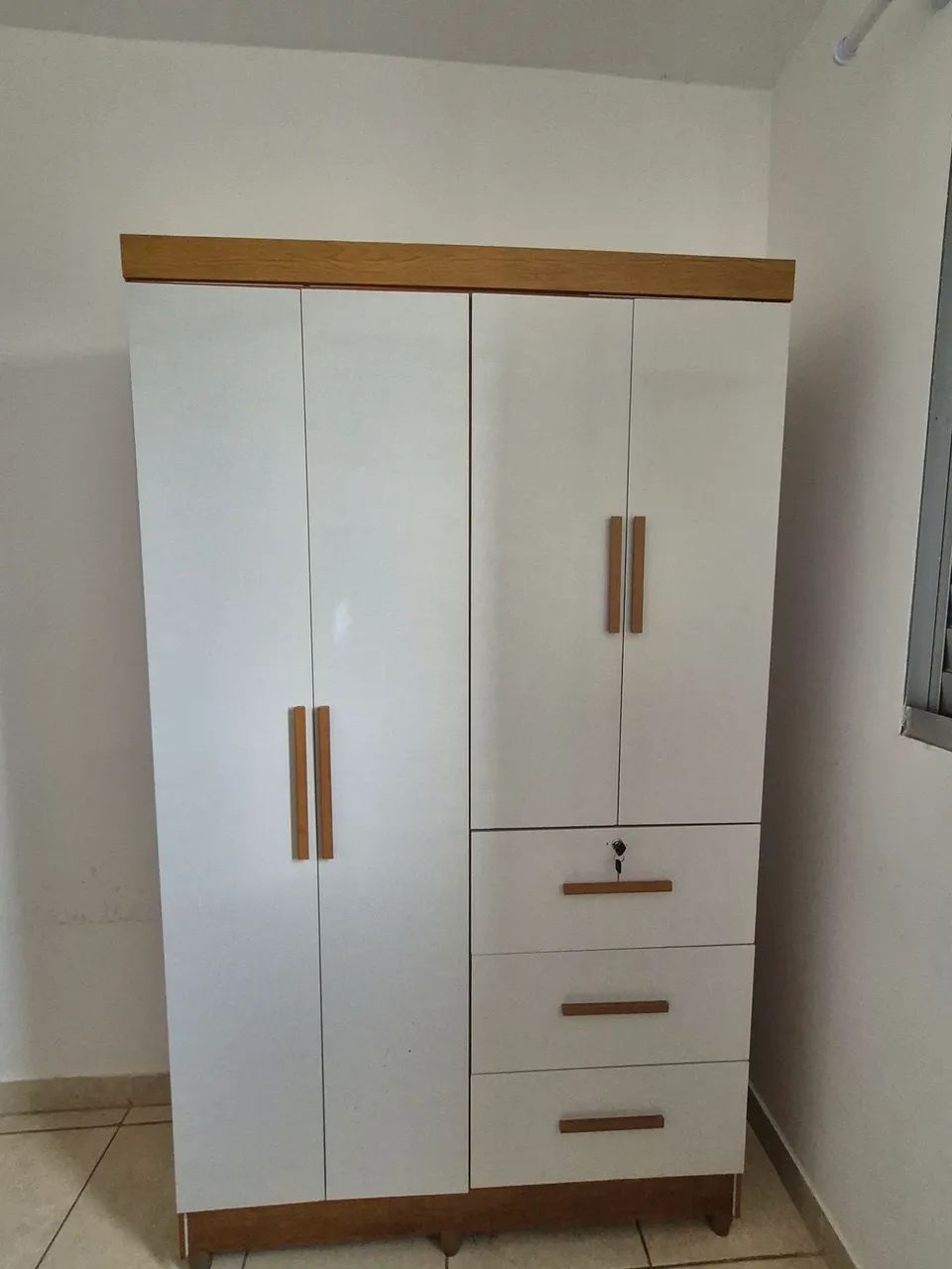 Guarda Roupa