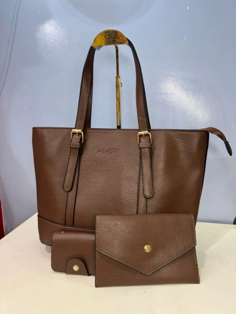 Bolsas femininas varias opções 