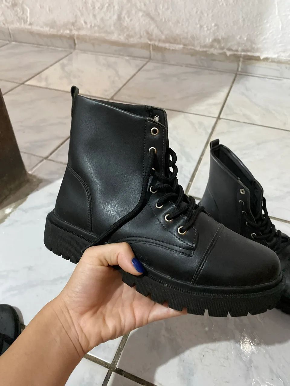 Bota (coturno) - Foto 4