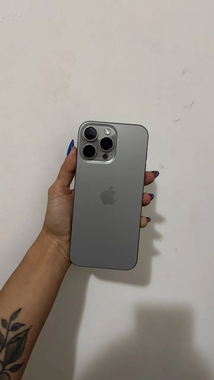 iPhone 16 pro Max 1T - Foto 2