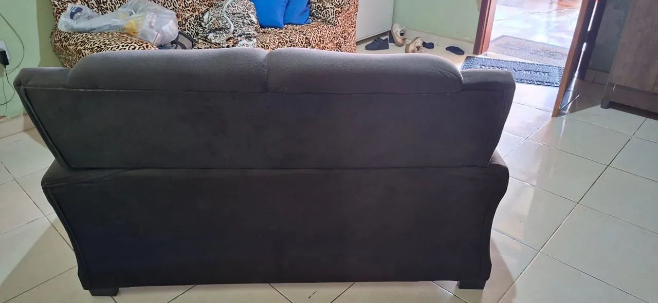 Vendo Sofa de 3 e 2 lugares - Foto 4