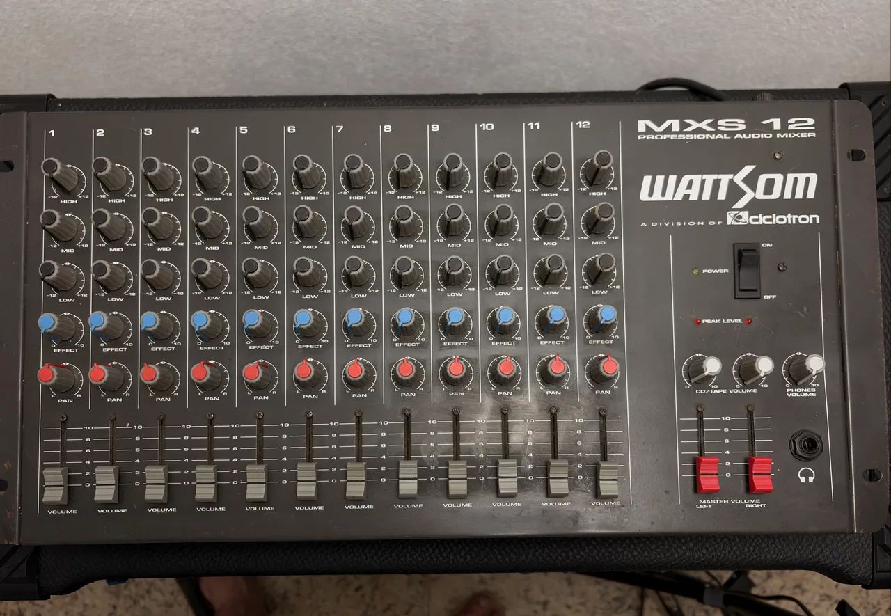 Mesa de Som Analógica Wattsom MSX 12 - Clássica e Funcionando
