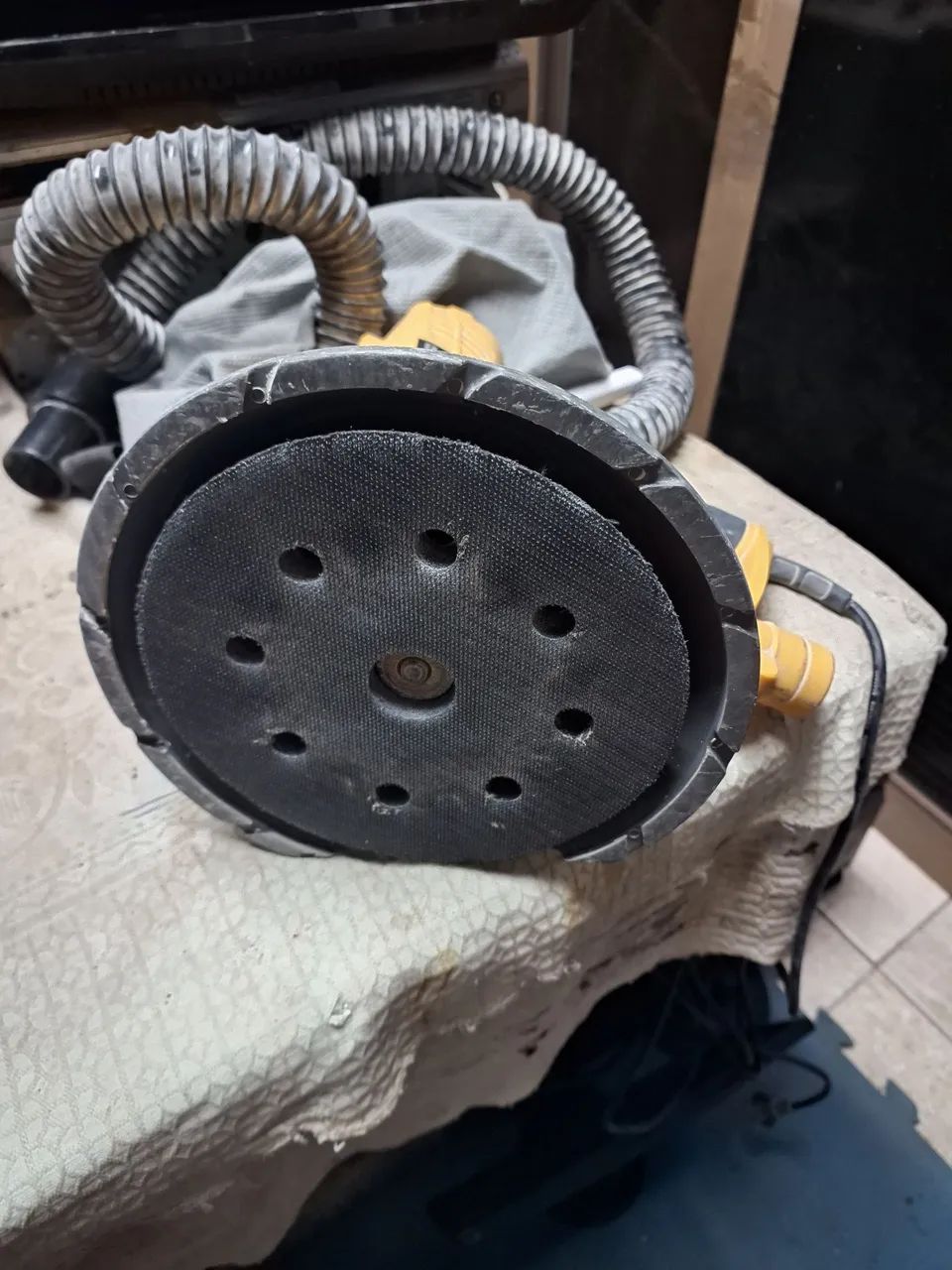 lixadeira de parede  vbr .2500 rpm .5500 w .usada 2 vezes  somente .semi nova  - Foto 2