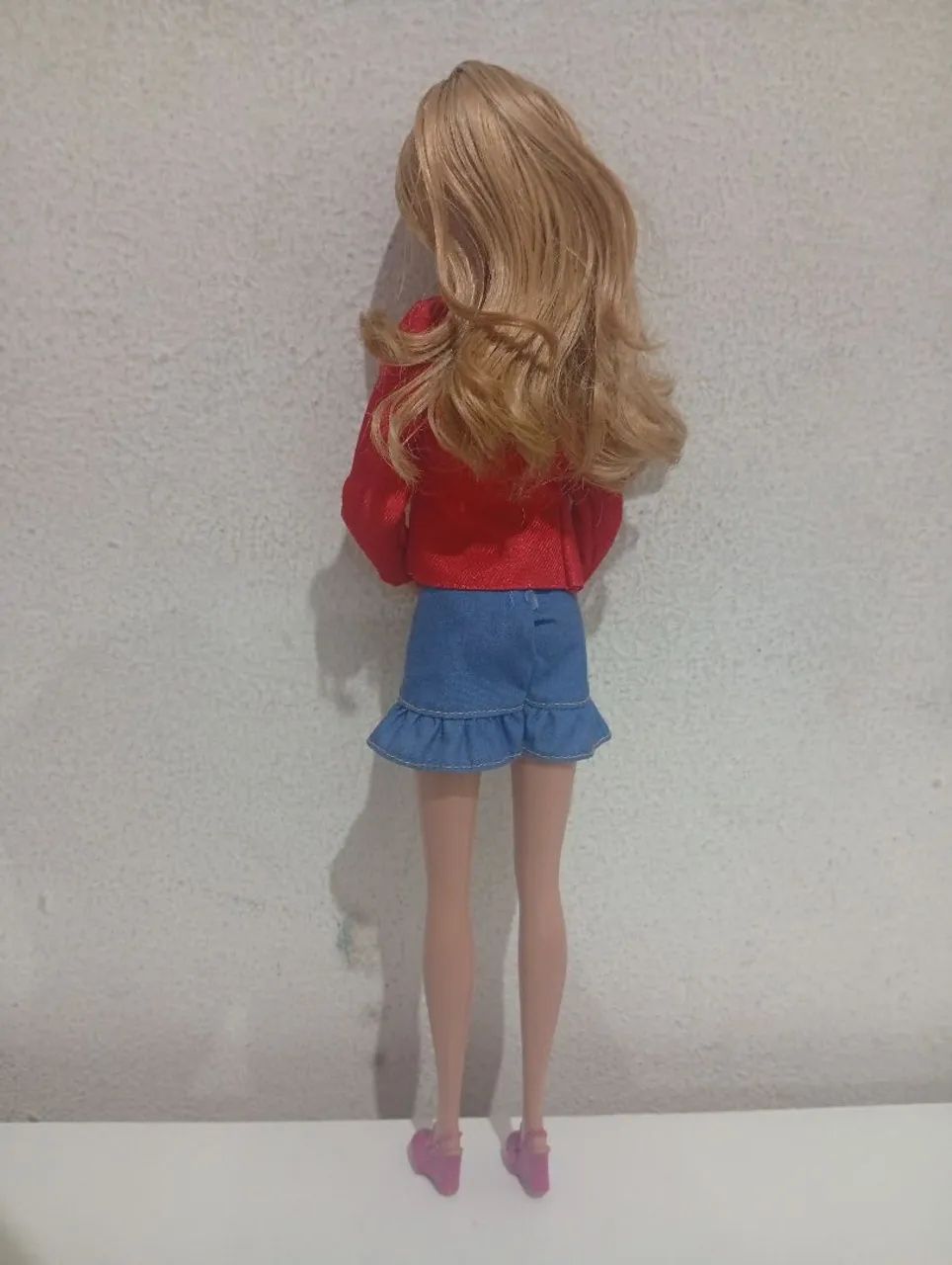Barbie com roupinha das rebeldes - Foto 5