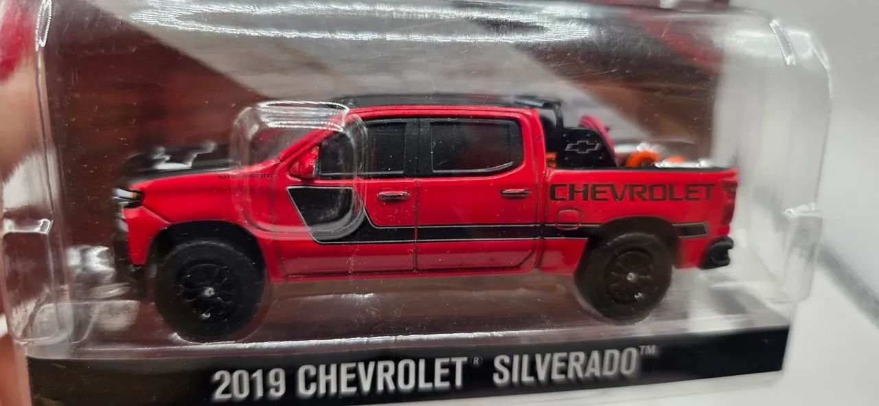 GREENLIGHT 2019 Chevrolet Silverado - Foto 2