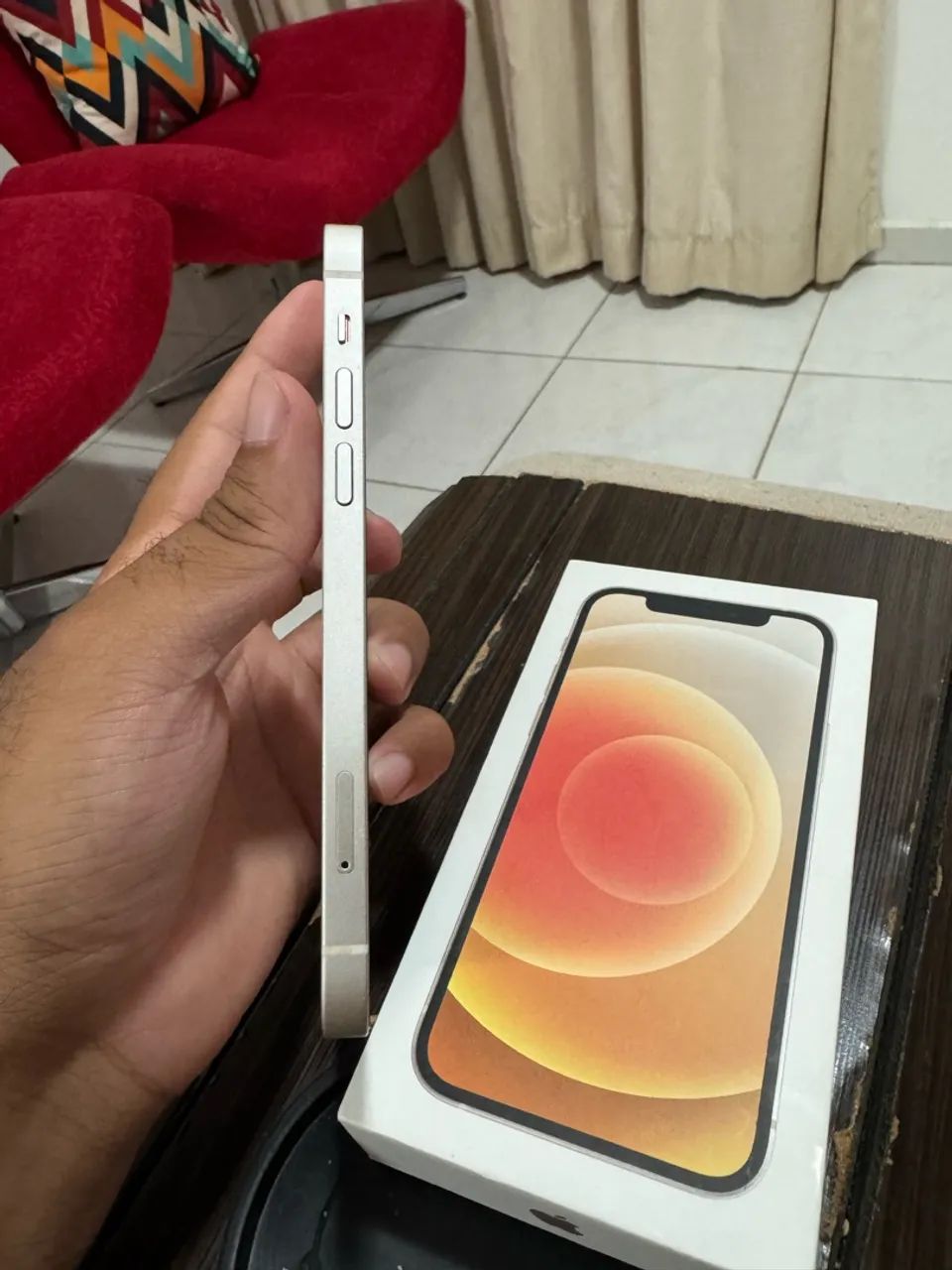 iPhone 12 64 gigas branco  - Foto 4