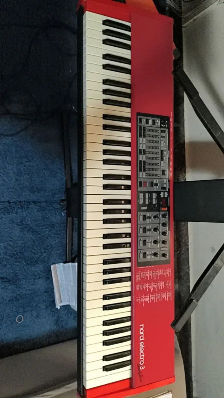 Vende-se Nord Electro 3/ 73 - Instrumentos musicais - City