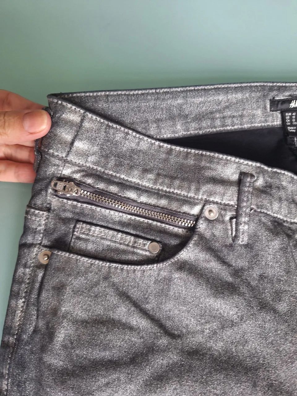 Calça jeans prata importada 40 - Foto 2