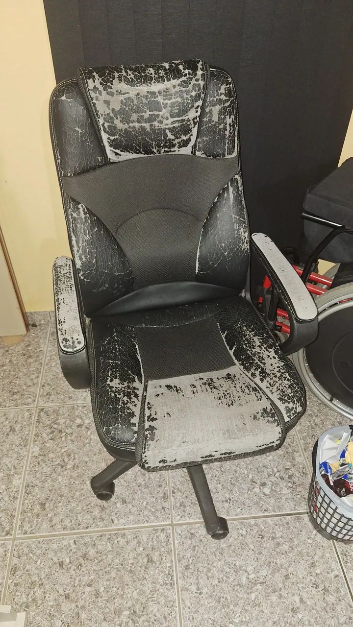 Cadeira gamer usada - Foto 2