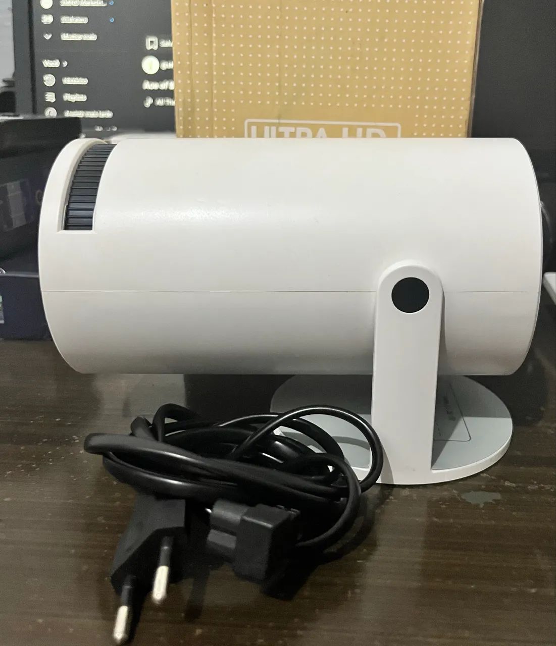 Projetor hy300 novo na caixa  - Foto 3