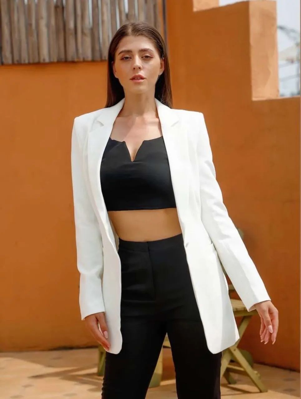 Blazer SHEIN. Tam XL (modelo pequeno). - Foto 3