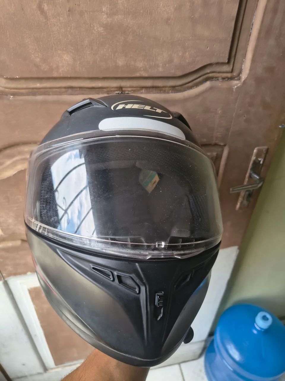 100