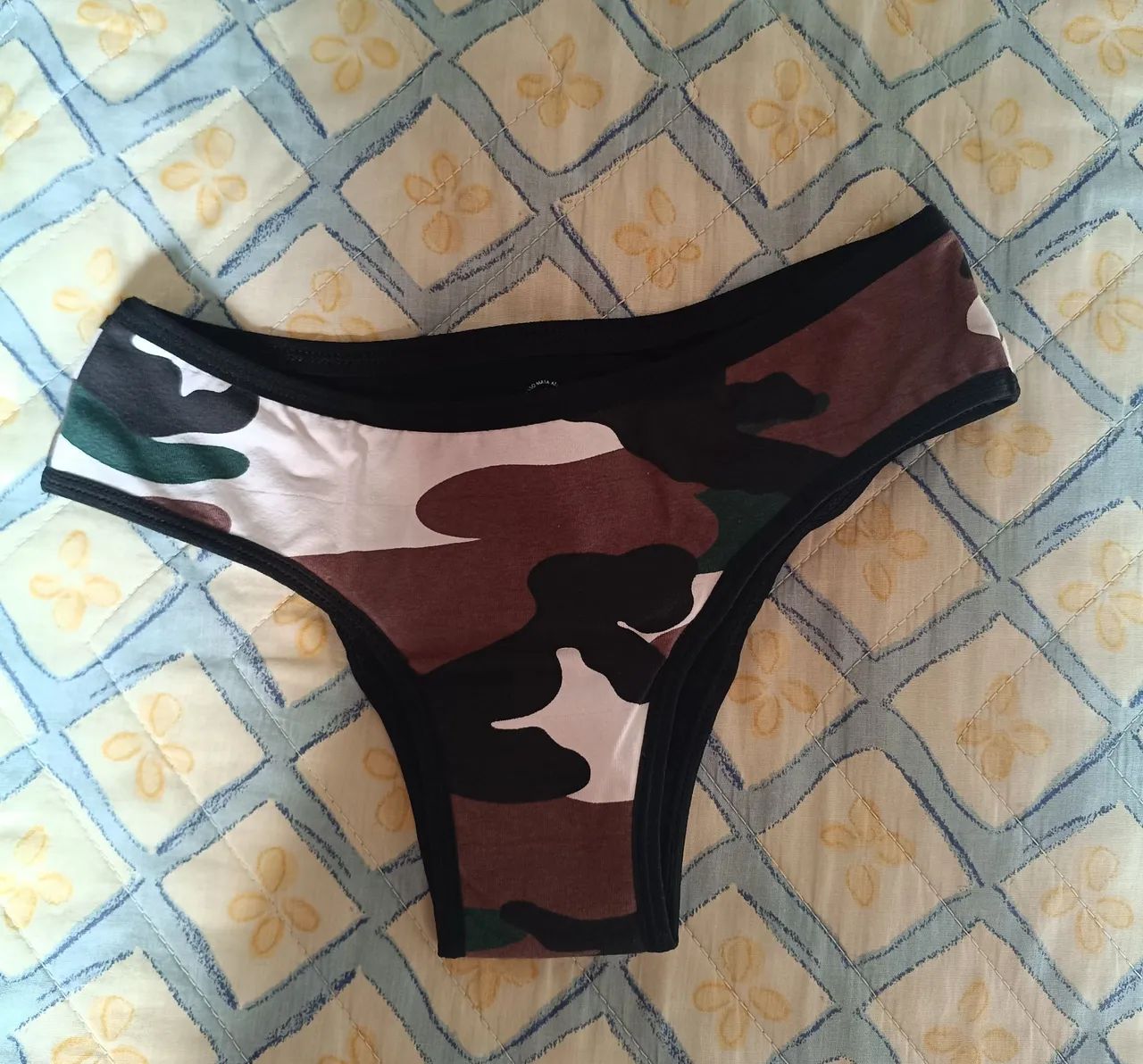 Calcinha absorvente menstruação 