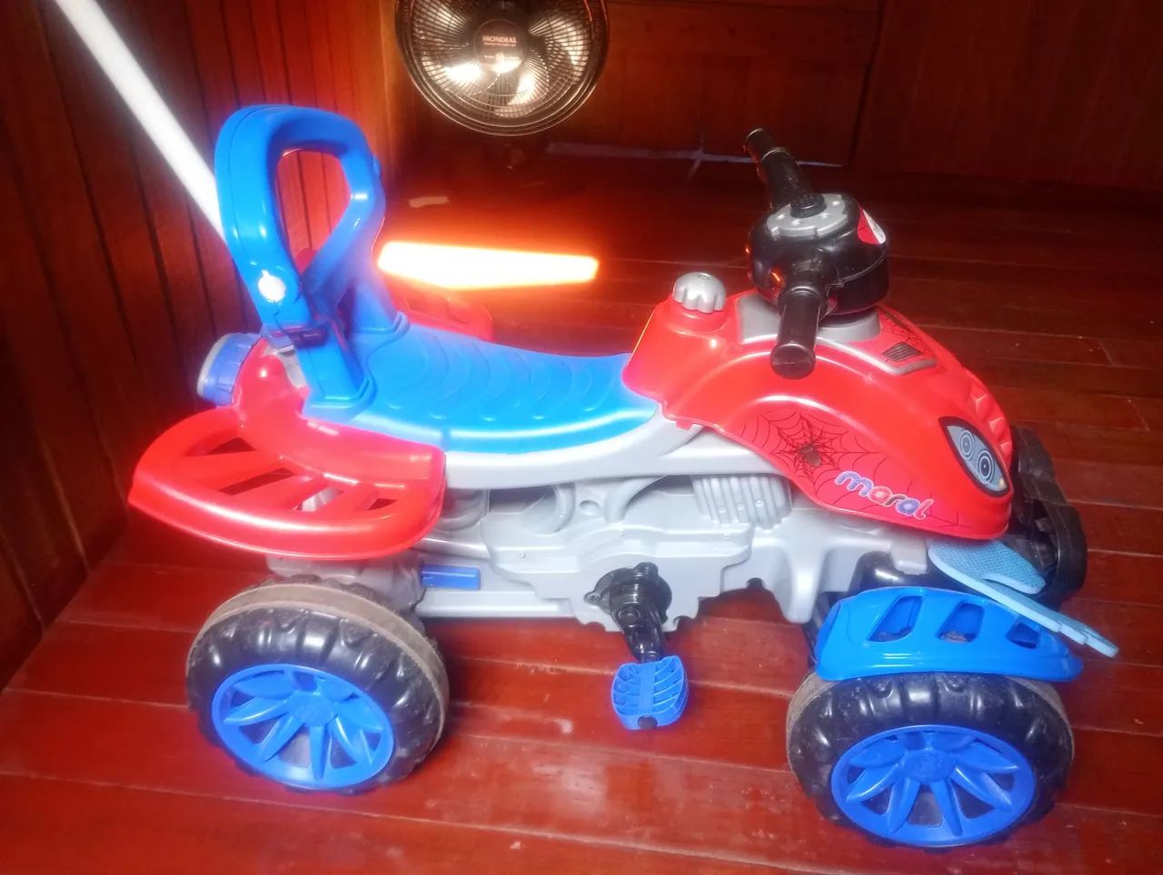 Vendo quadriciclo infantil  - Foto 3
