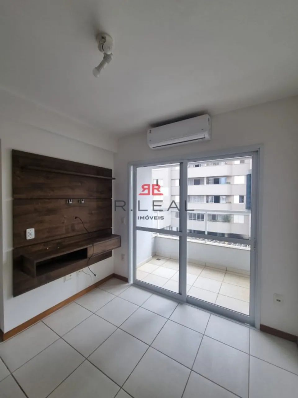 Apartamento para aluguel com 75 m² e 2 quartos no Edifício La Coruña, Bauru - SP