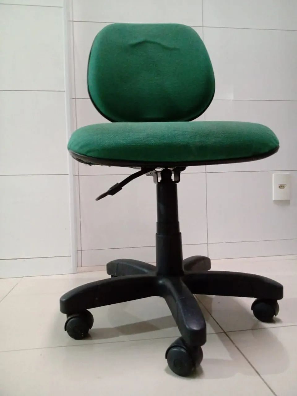 Cadeira giratória secretária  - Foto 2