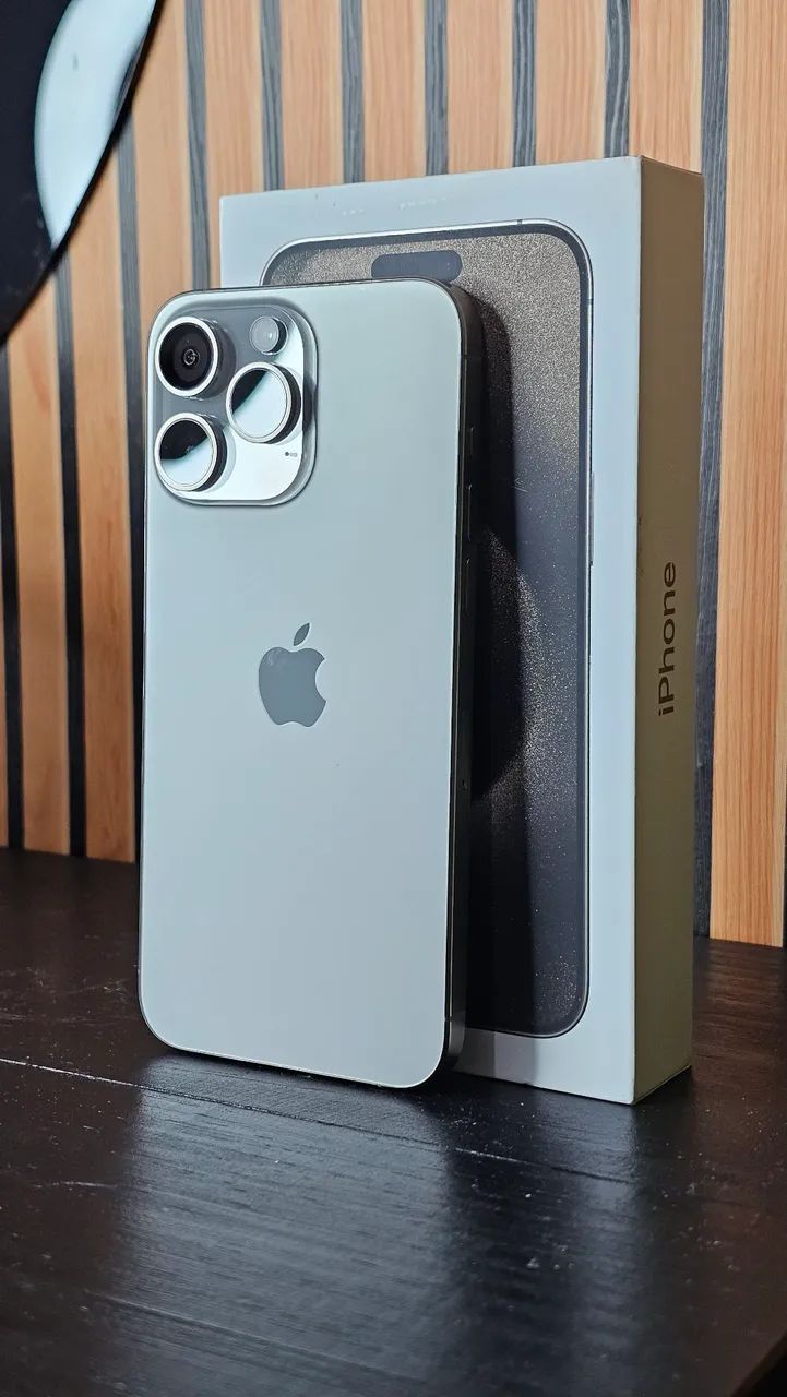 iPhone 15 Pro Max 256GB Original - Celulares e Smartphones