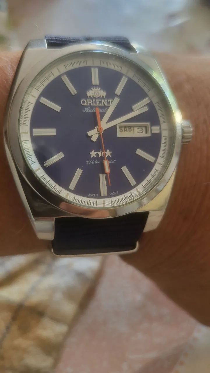 Relógio oriente automático semi-novo na caixa 44 mm de cx peça linda  - Foto 2