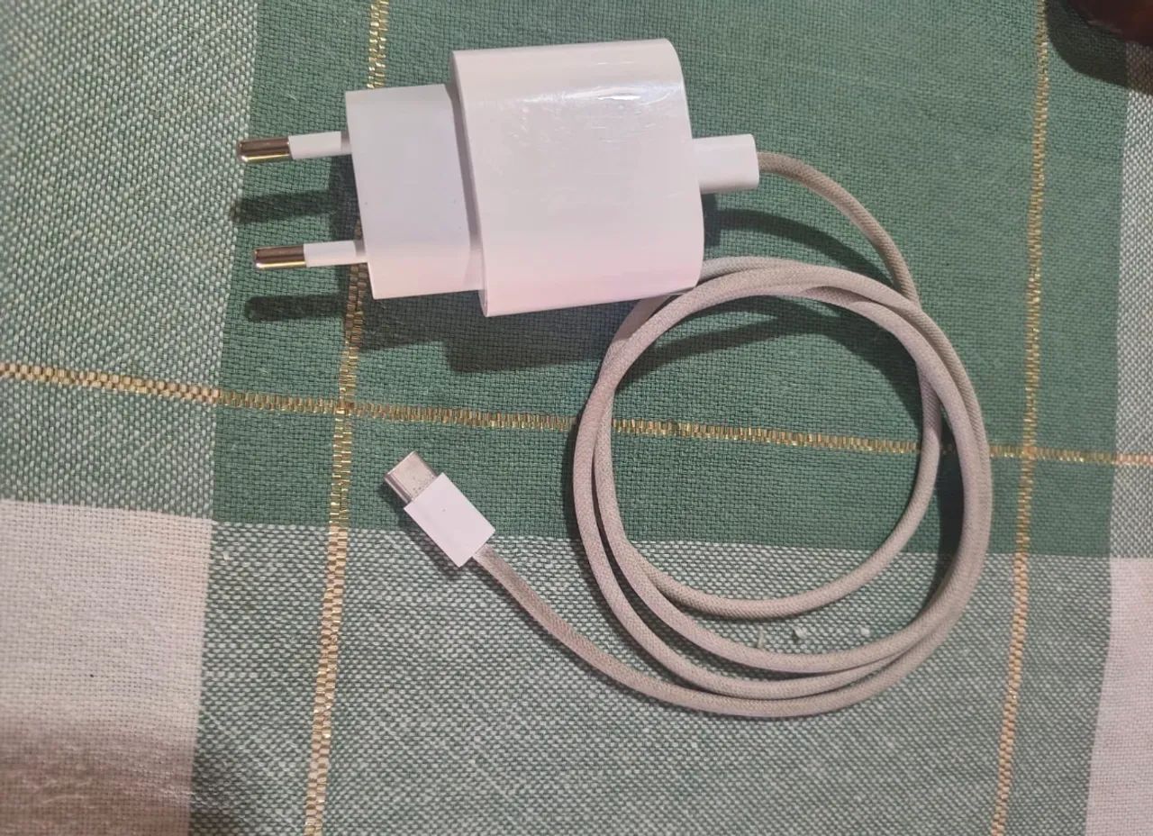 iPhone 15 pro 128 - Foto 4