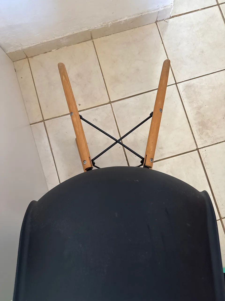 Cadeira elegante preta - Foto 2