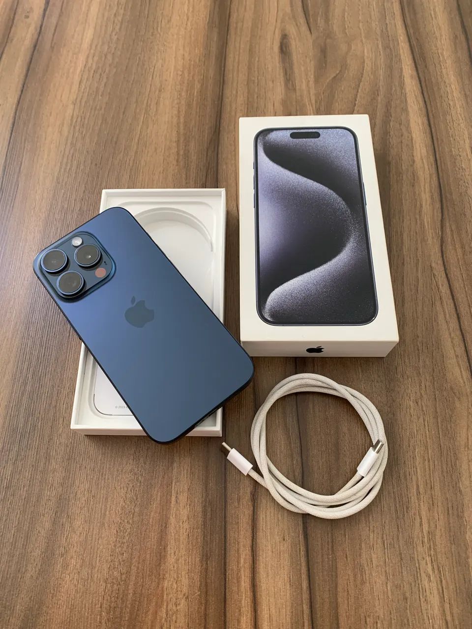 iPhone 15 Pro Original - Foto 3