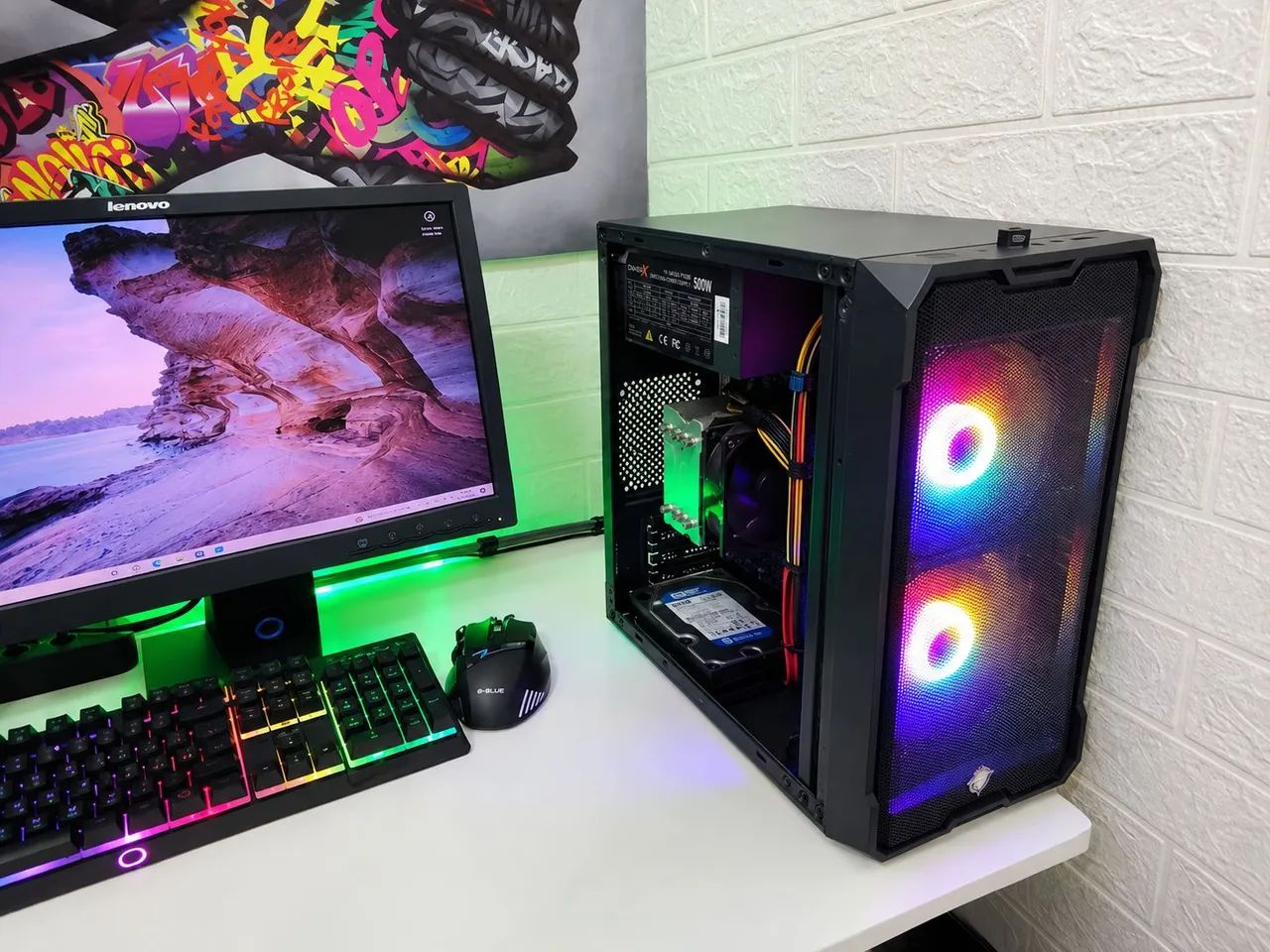 Vendo CPU, acessório a parte vem pra negociar