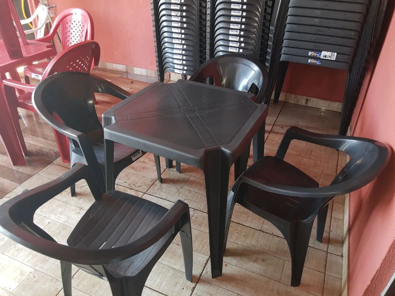 Mesa e cadeira nova zap 992836-172