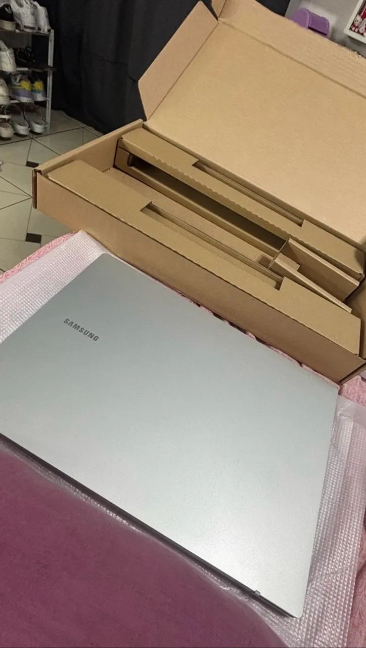 Notebook Samsung Galaxy Book Go - Conservado e em ótimo estado 