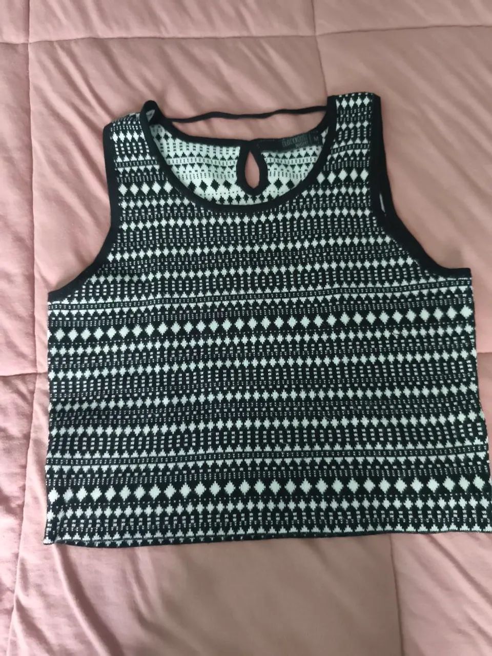 Cropped regata