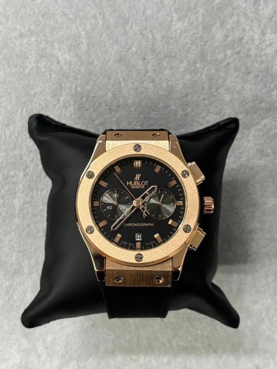 Relógio Hublot Funcional Cronógrafo - Acessórios - Conjunto Vivi Relógio Hublot Funcional Cronógrafo - Acessórios - Conjunto Vivi