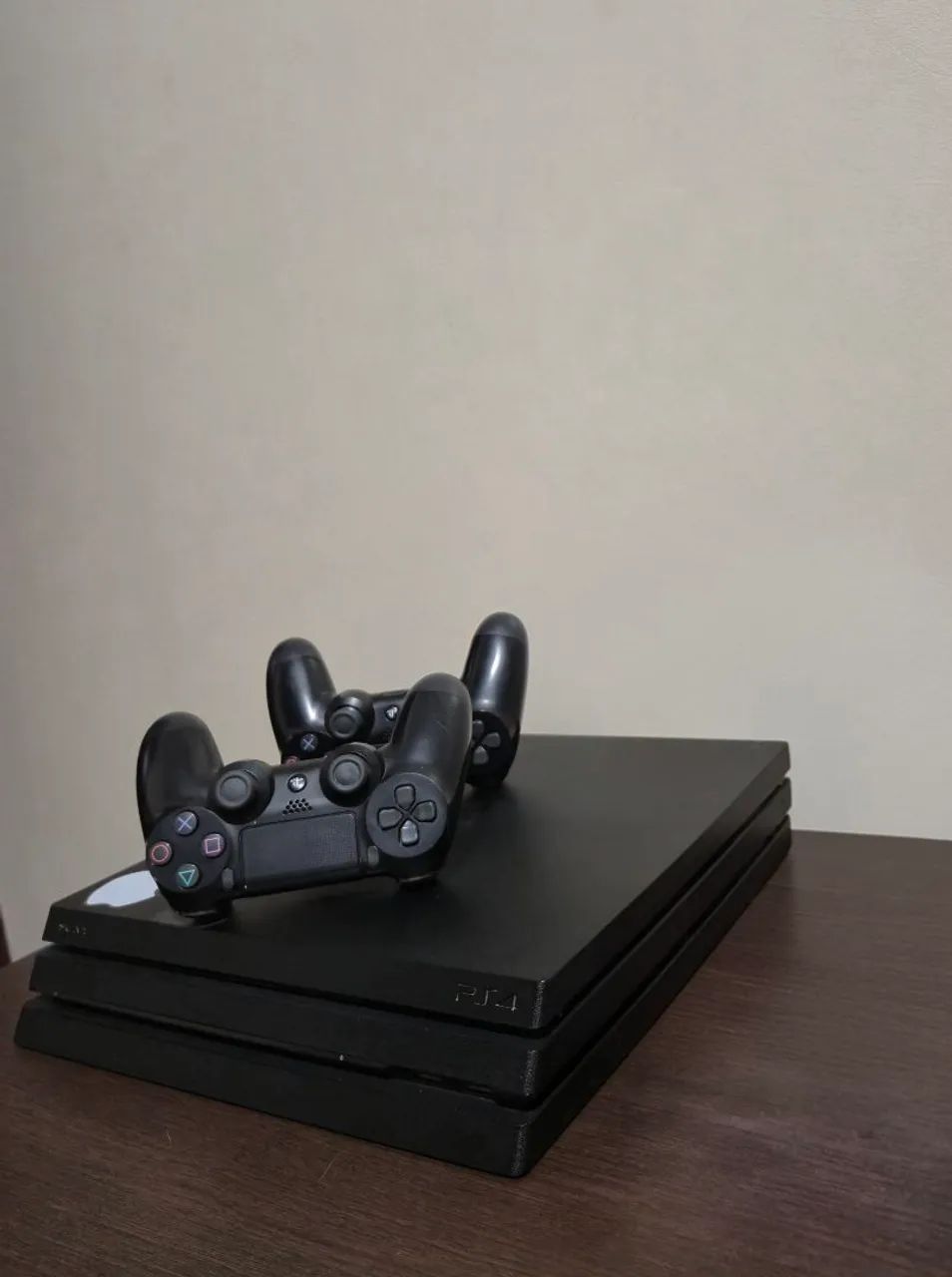 PS4 PRO 1TB - Foto 4