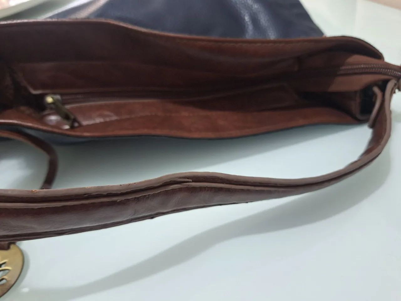 Bolsa de ombro material sintética cor azul  - Foto 3