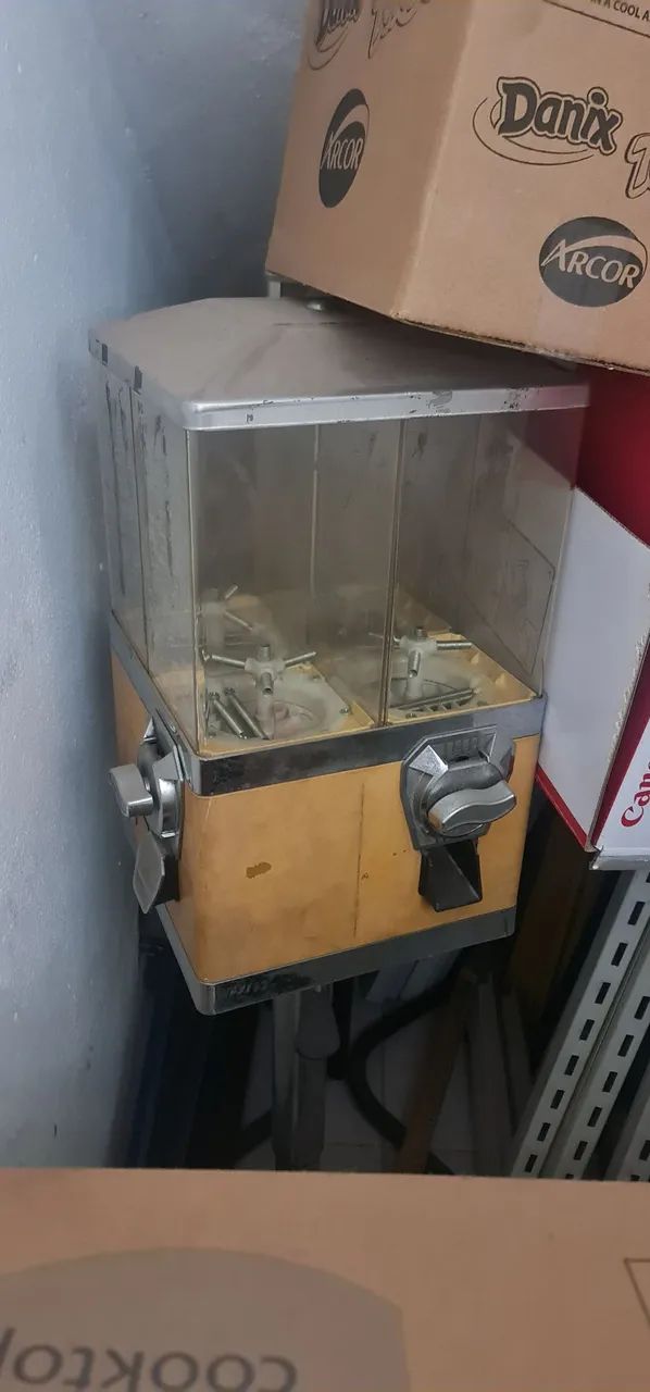Máquina Dupla de Bolinhas 