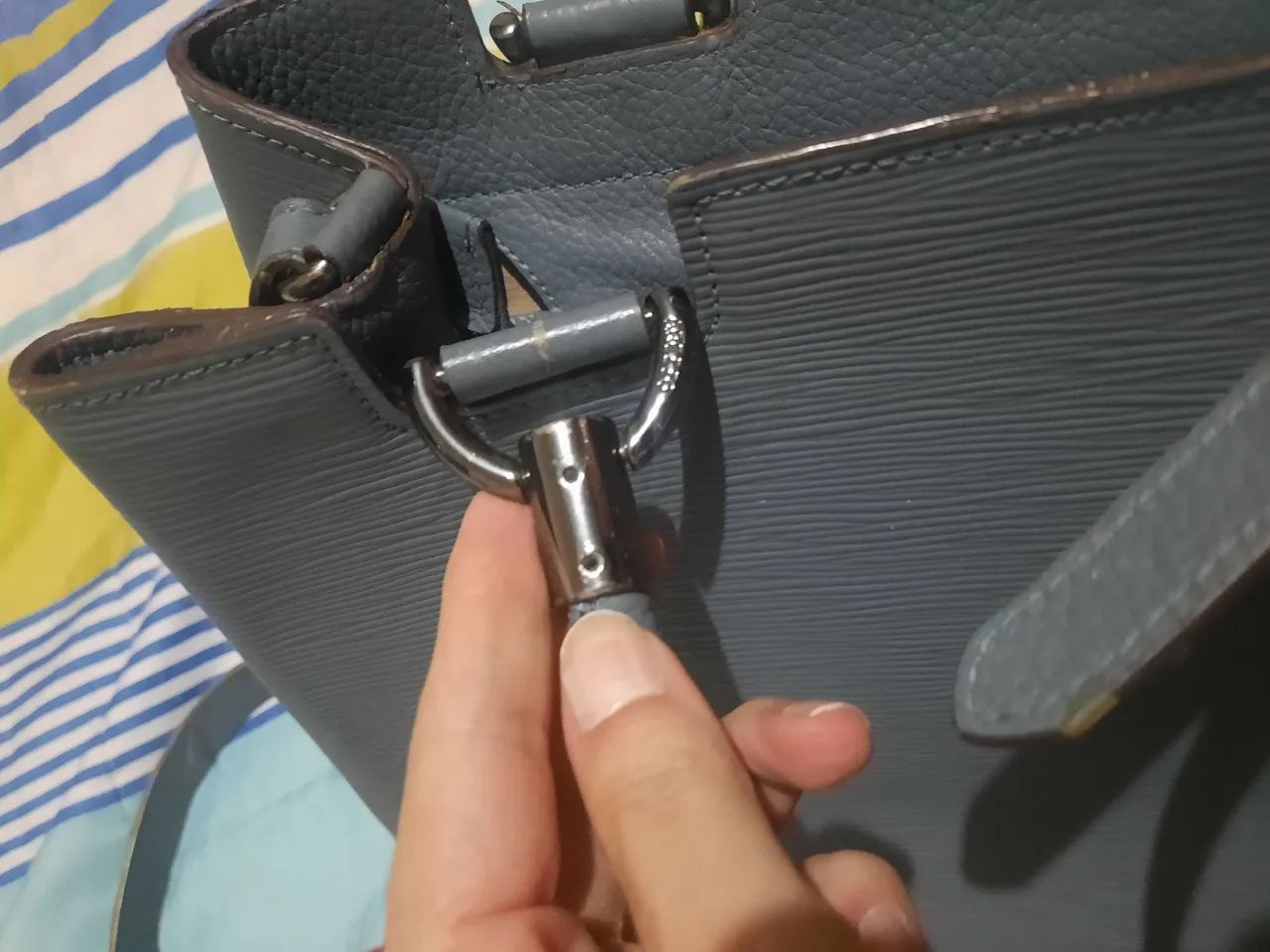 Bolsa arezzo original em couro legítimo  - Foto 3