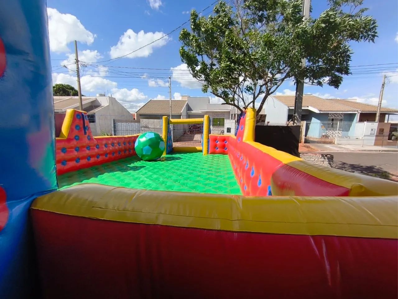 Aluguel futebol de sabão , brinquedo novo  - Foto 2