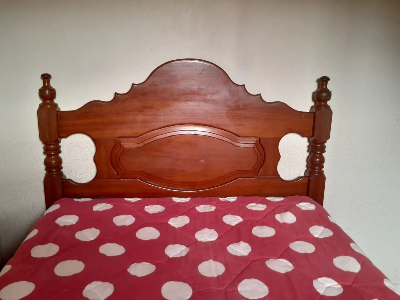 Cama casal madeira cerejeira  - Foto 3