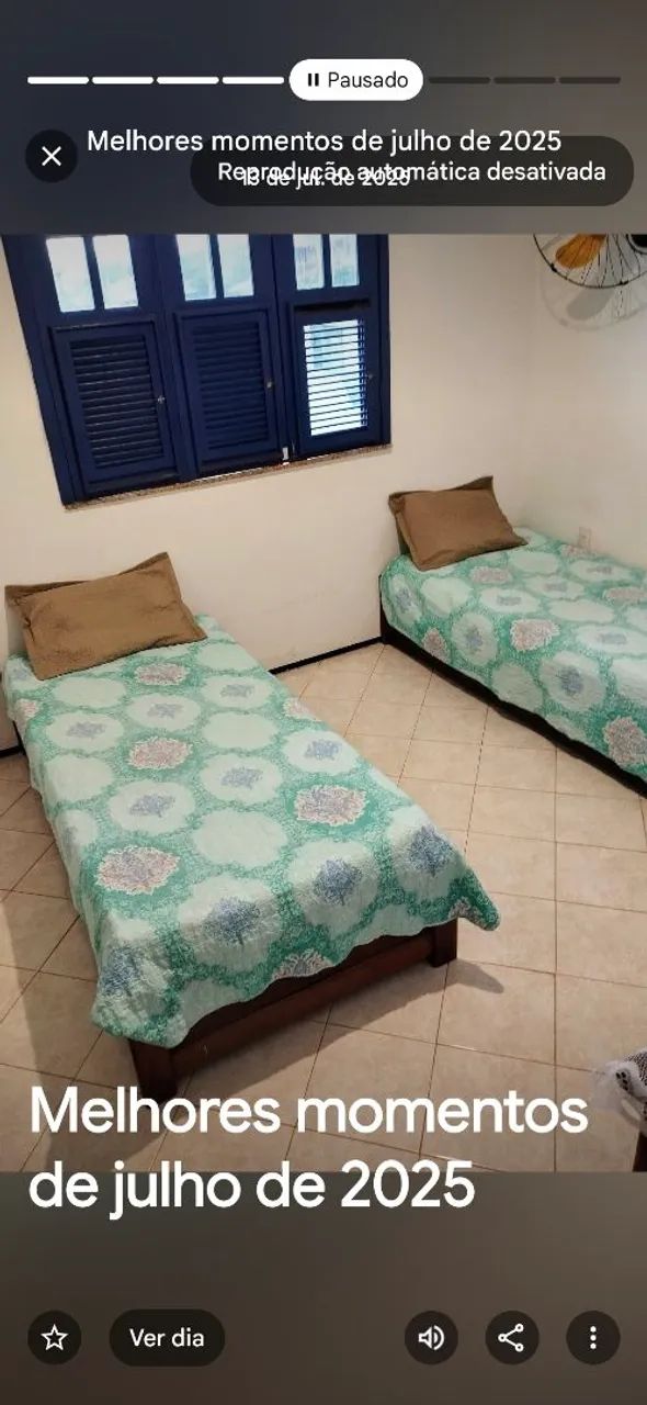 Camas de solteiro em madeora de lei com gavetões na lateral.  - Foto 5