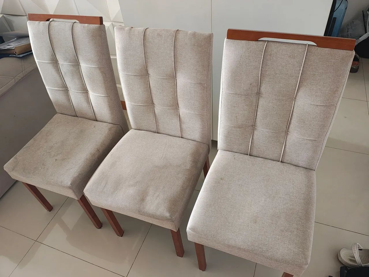 3 cadeiras usadas estofadas para mesa de jantar - Foto 5
