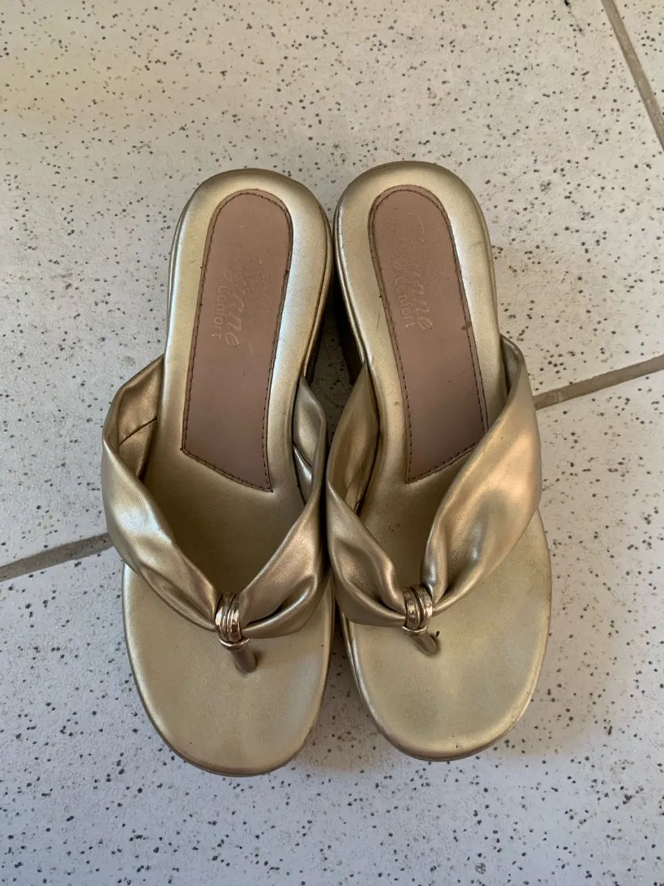 tamanco dourado  - Foto 2