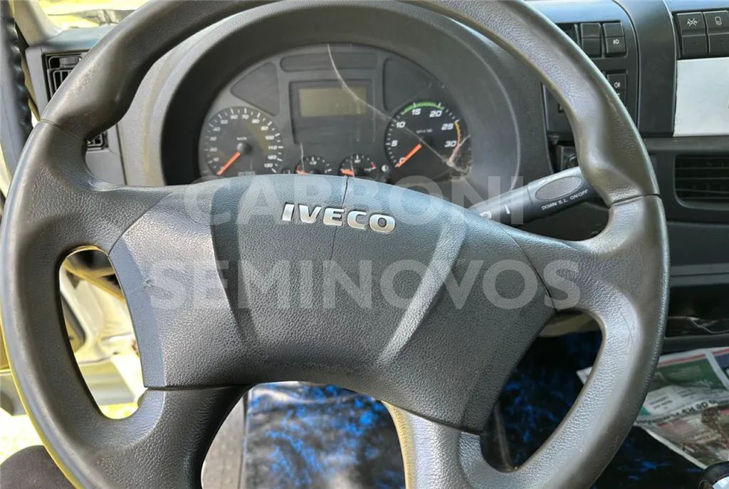 IVECO TECTOR 310E30CE 8X2 2020/2021 - Foto 9