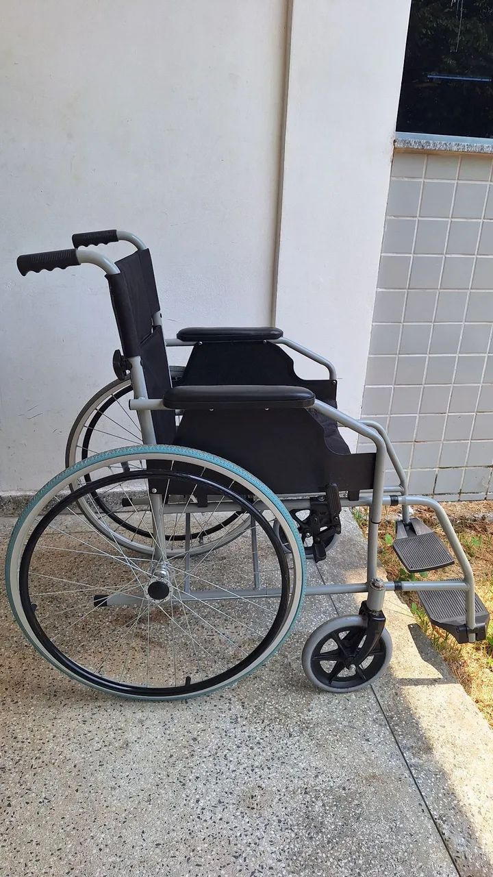 Cadeira de rodas dellamed