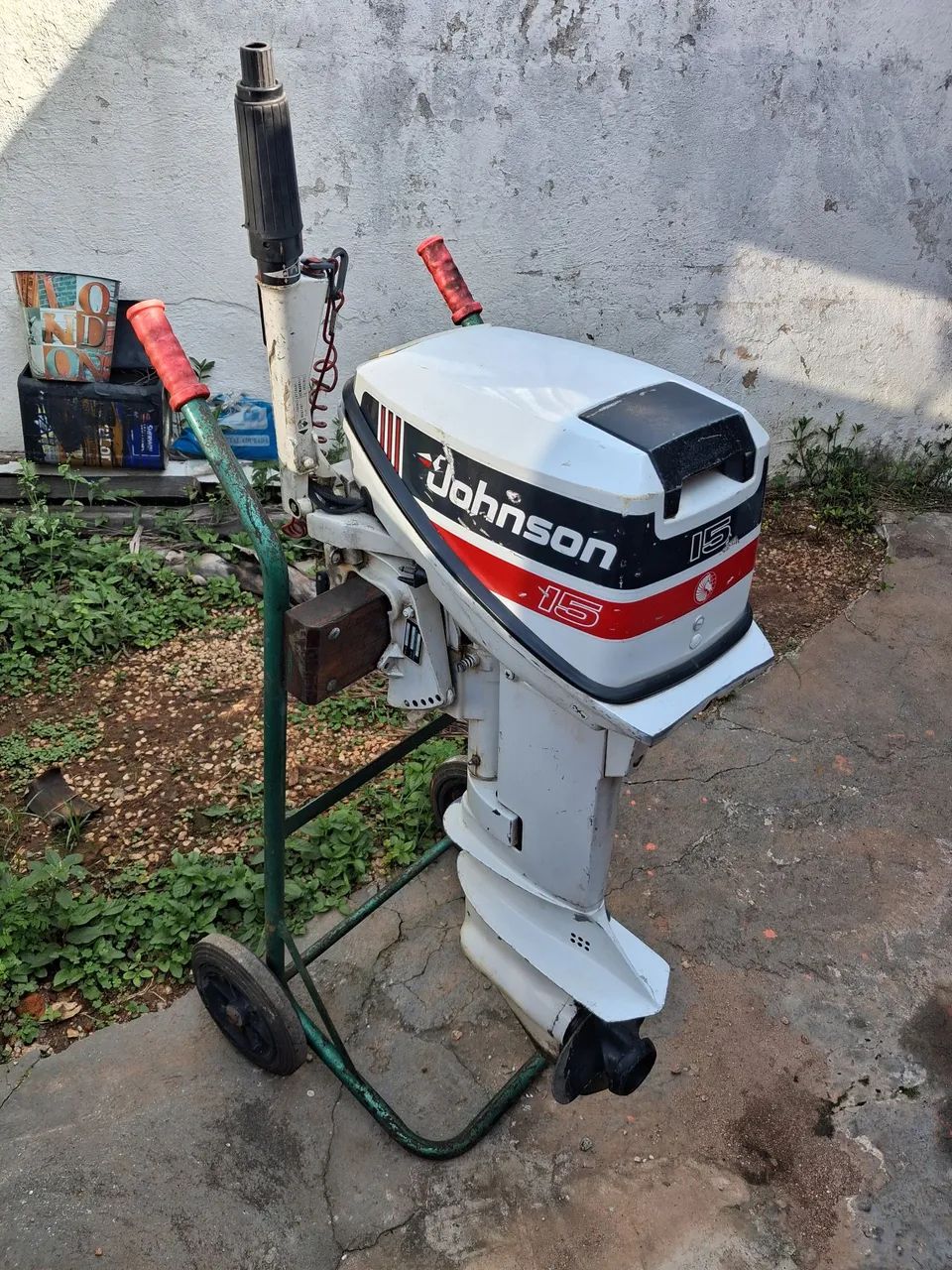 Motor de popa Johnson 15 HP - Foto 2