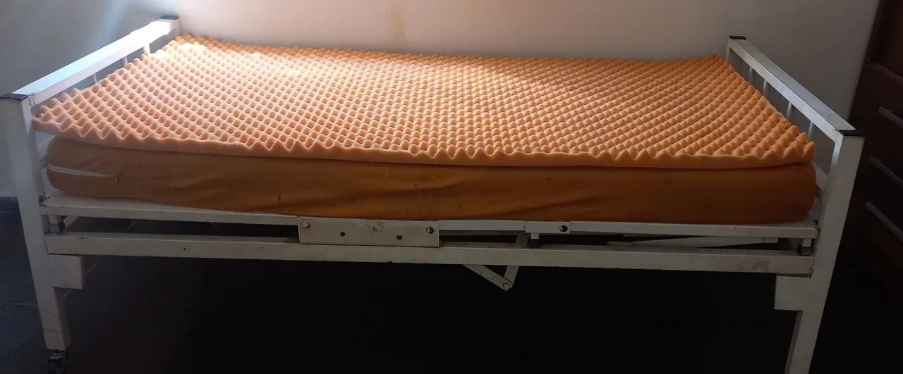 Cama  hospitalar  - Foto 3