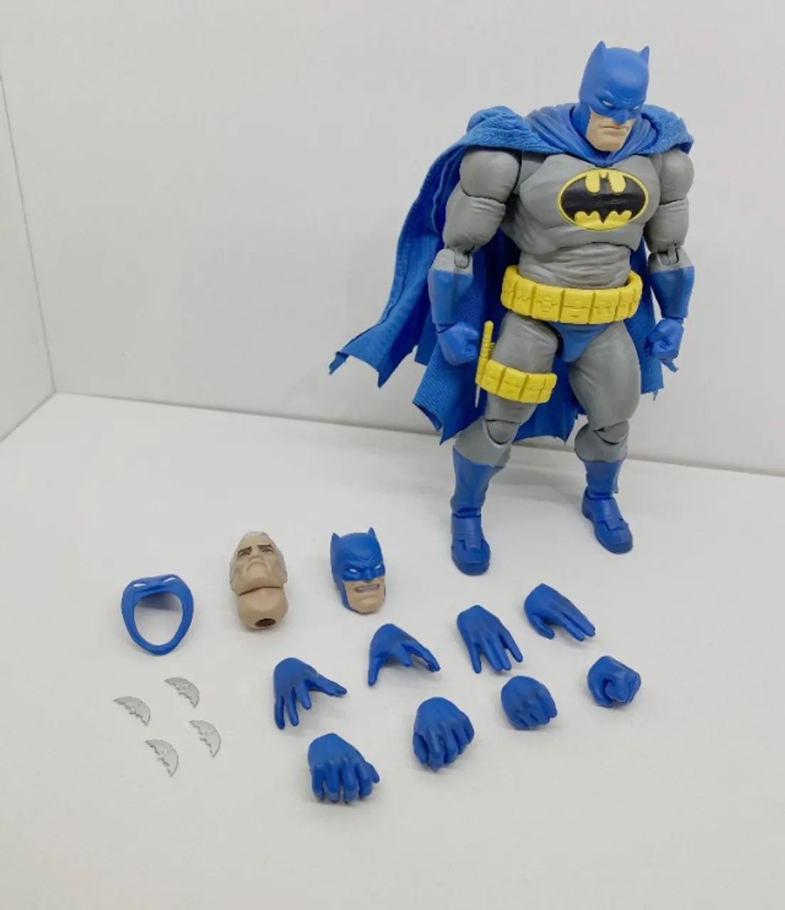 Mafex Batman - The Dark Knight No. 139 - Hobbies e coleções - Novo