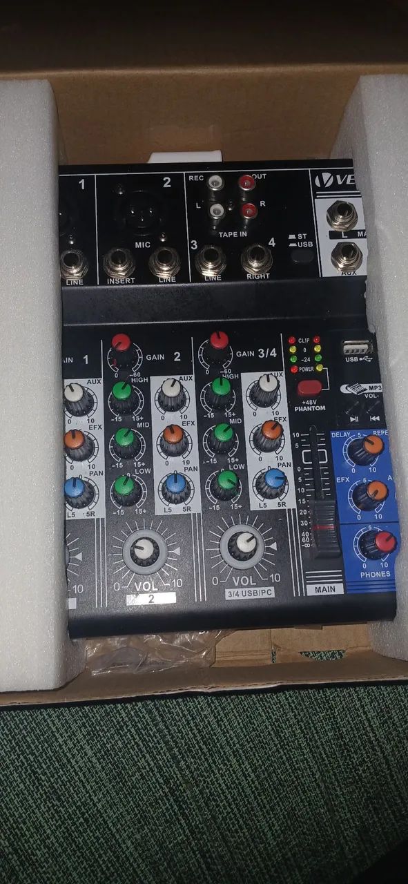 Mesa de mixagem - Foto 3