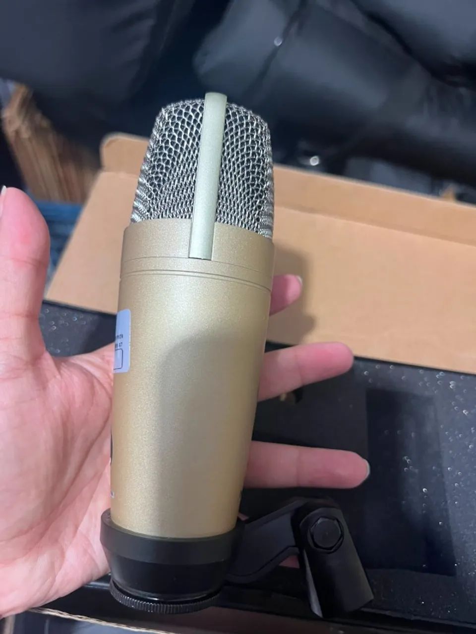microfone condensador de estúdio Behringer C-1 - Foto 3