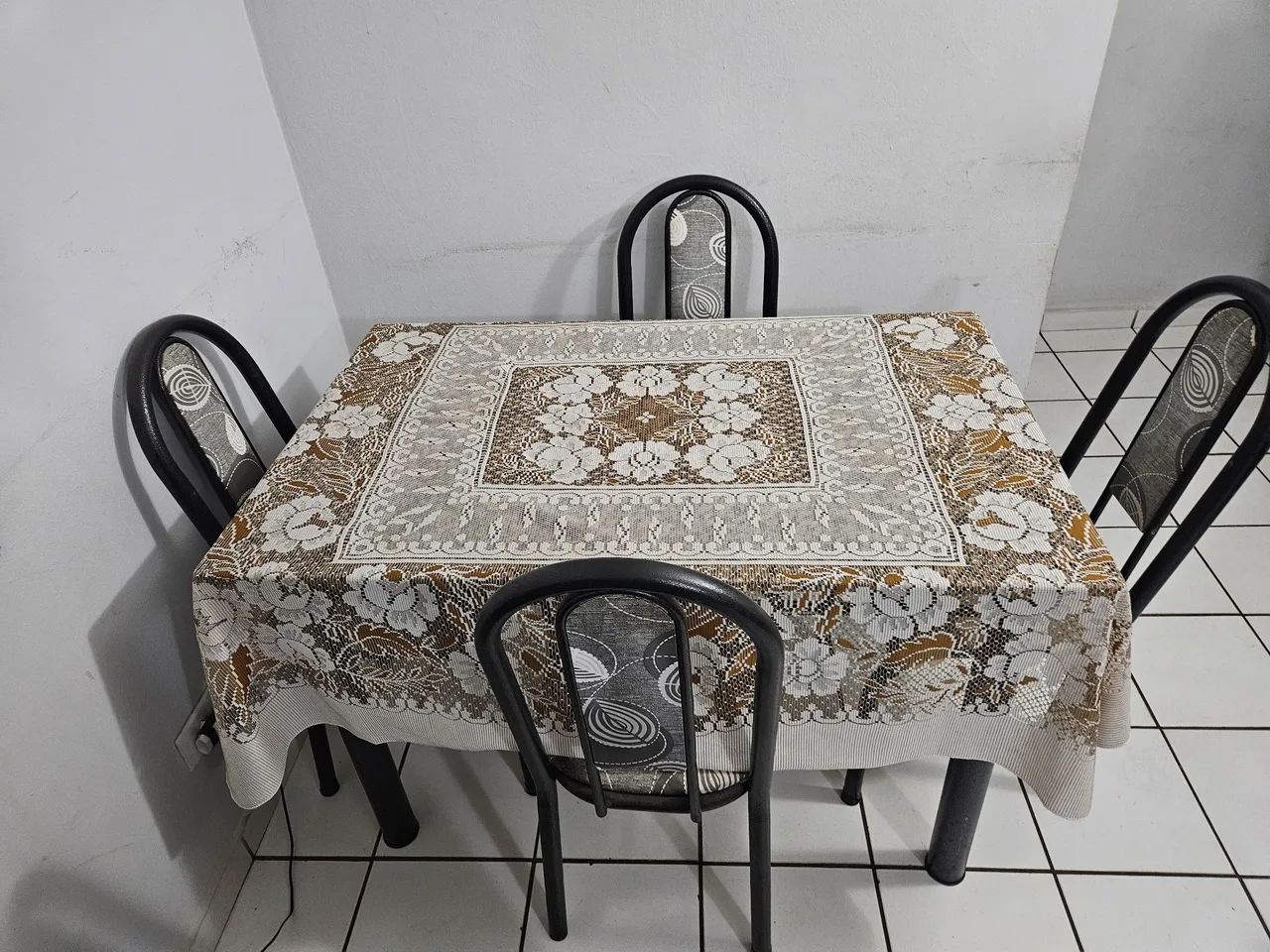 Mesa de Cozinha 4 cadeiras Preto/Granito