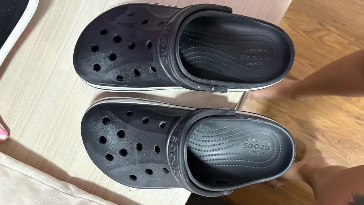 Crocs preta - Foto 2